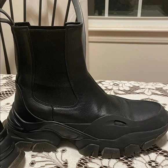 Moncler 1017 Genius 6 Alyx Sleek Black Chunky Leather Ary Ankle Boots - Picture 9 of 16